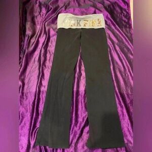 SOLD ✅ Pink yoga pants